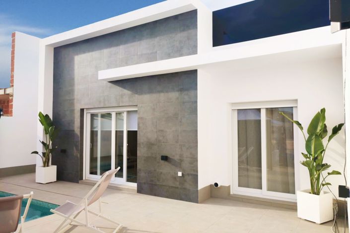 Image No.2-3 Bed Villa for sale