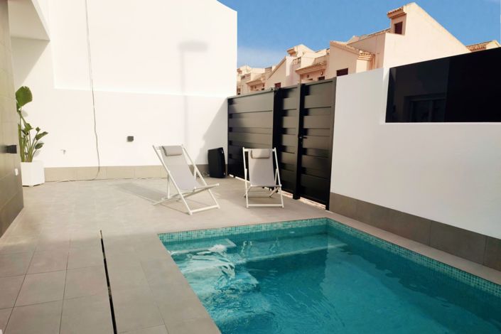 Image No.4-3 Bed Villa for sale