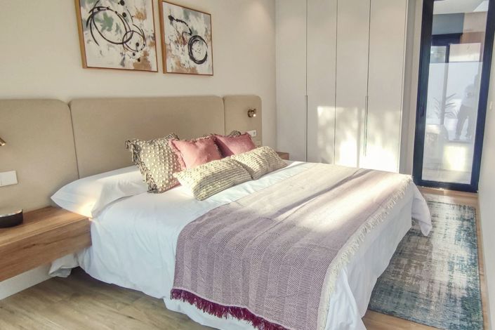 Image No.10-3 Bed Villa for sale