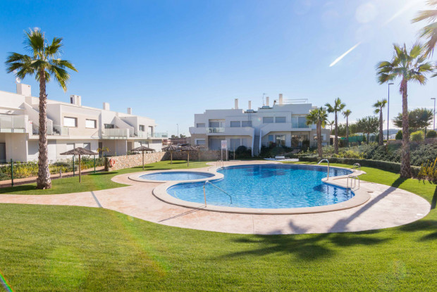 Image No.16-2 Bed Bungalow for sale