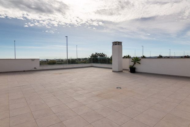 Image No.12-3 Bed Chalet for sale