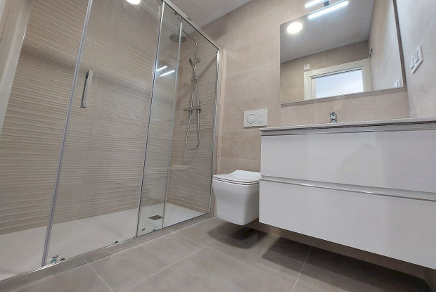 Image No.3-3 Bed Chalet for sale