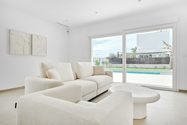 Image No.7-3 Bed Villa for sale