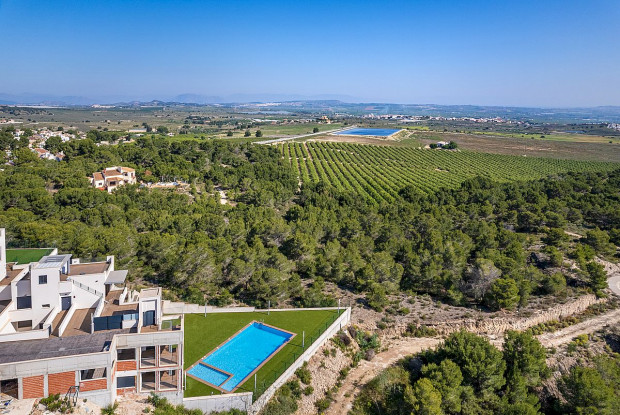 Image No.10-3 Bed Bungalow for sale