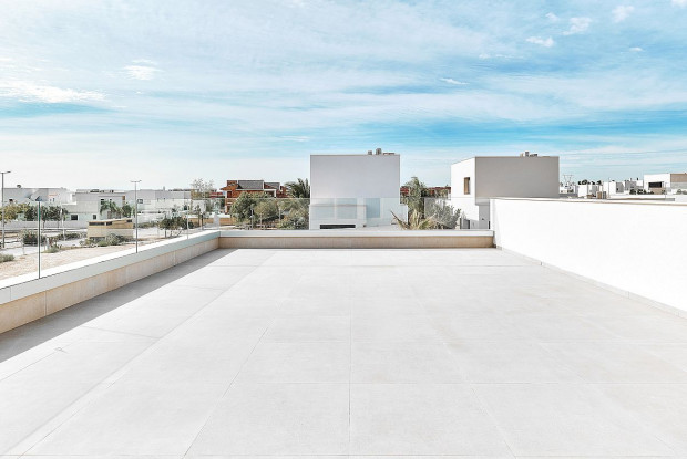 Image No.9-3 Bed Villa for sale