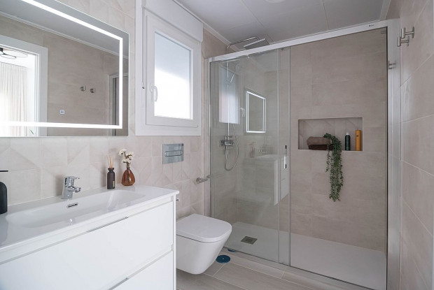 Image No.18-3 Bed Townhouse for sale