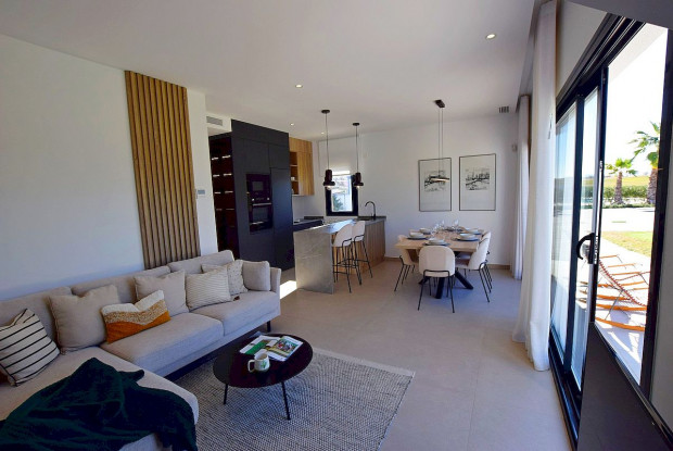 Image No.7-3 Bed Villa for sale