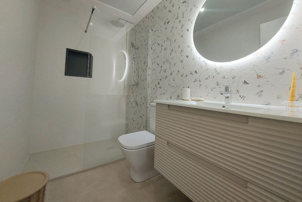 Image No.24-3 Bed Townhouse for sale