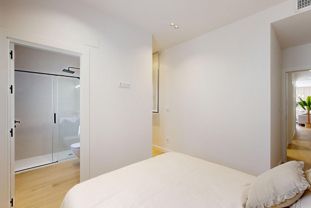 Image No.24-3 Bed Penthouse for sale