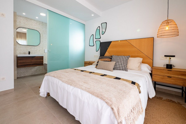 Image No.5-3 Bed Villa for sale