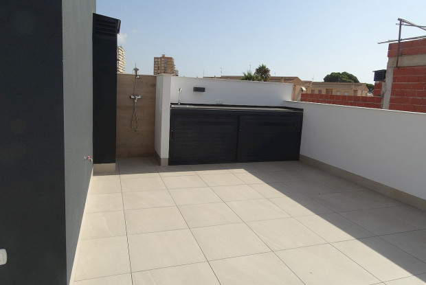 Image No.9-3 Bed Townhouse for sale