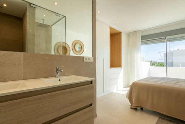 Image No.16-3 Bed Villa for sale