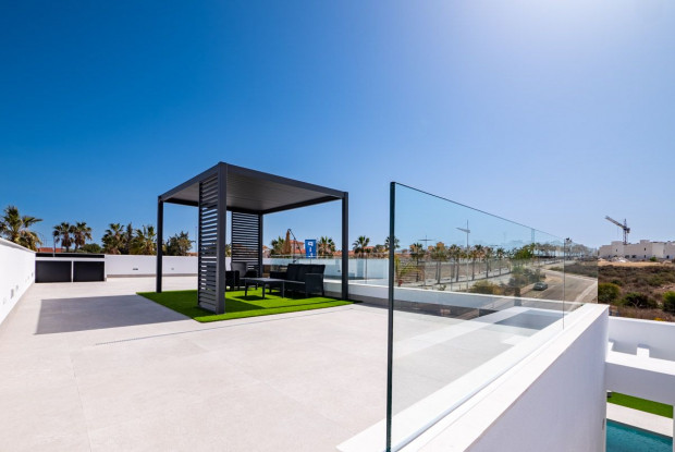 Image No.9-3 Bed Villa for sale