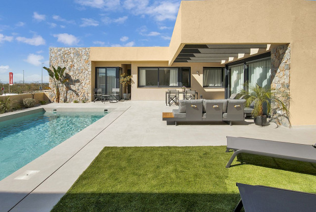 Image No.10-3 Bed Villa for sale