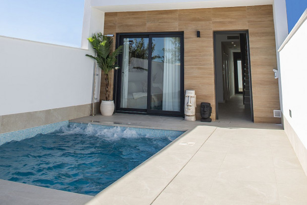 Image No.10-3 Bed Villa for sale