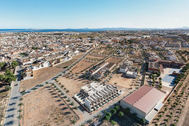 Image No.20-3 Bed Villa for sale