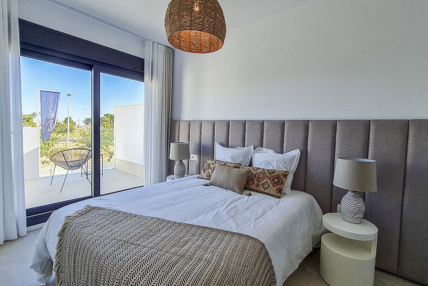 Image No.5-3 Bed Villa for sale