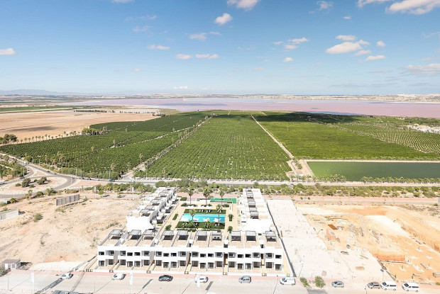 Image No.21-2 Bed Bungalow for sale