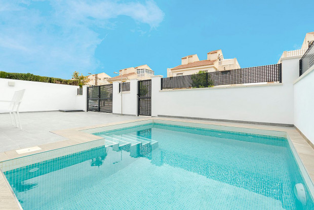 Image No.10-3 Bed Villa for sale