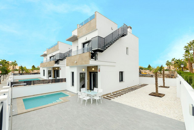 Image No.2-3 Bed Villa for sale