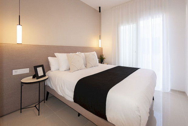 Image No.4-2 Bed Bungalow for sale