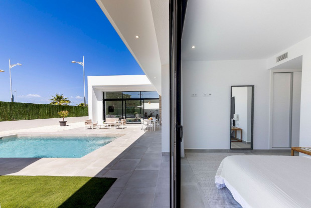 Image No.9-3 Bed Villa for sale