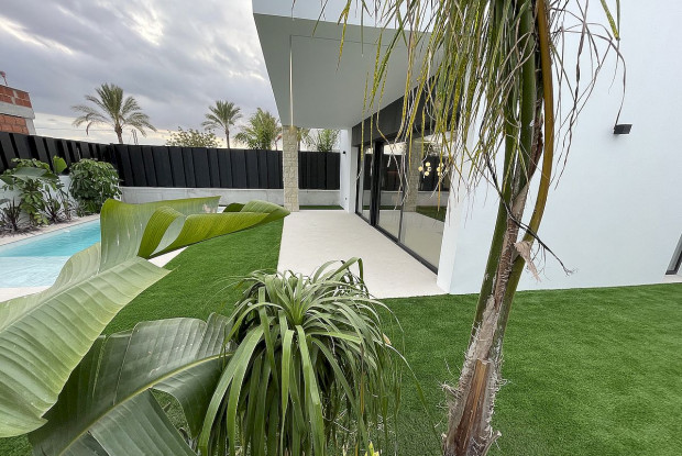 Image No.15-3 Bed Villa for sale