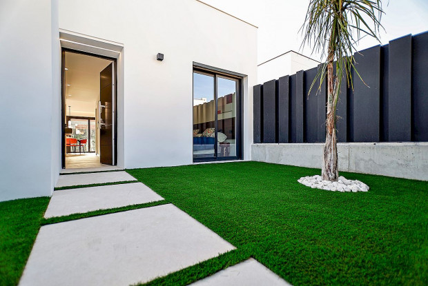 Image No.18-3 Bed Villa for sale