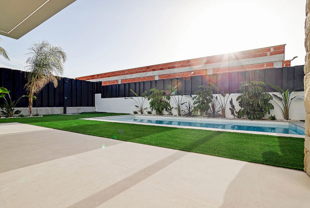 Image No.9-3 Bed Villa for sale