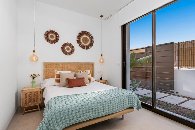 Image No.4-2 Bed Apartment for sale