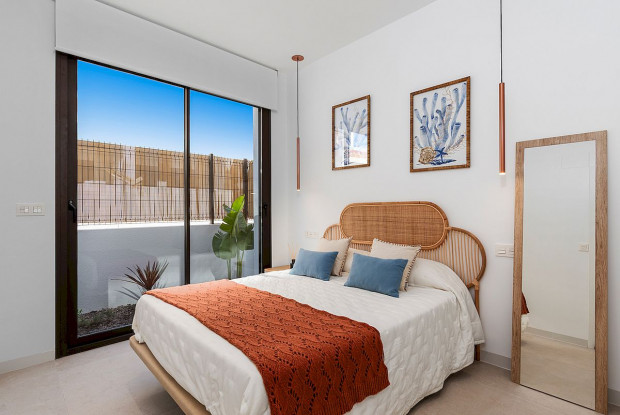 Image No.5-2 Bed Apartment for sale