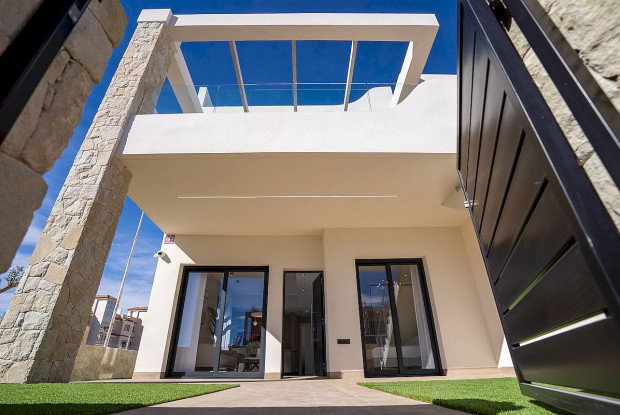 Image No.10-3 Bed Bungalow for sale