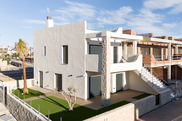 Image No.2-3 Bed Bungalow for sale