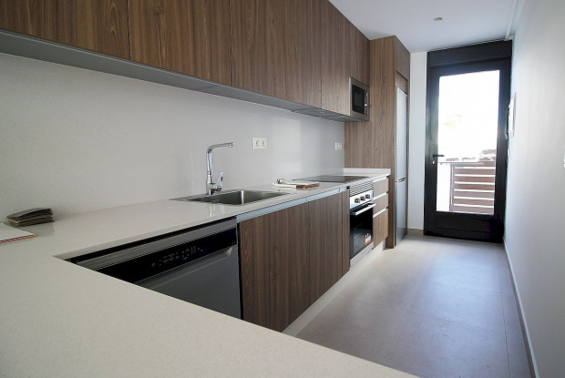 Image No.3-3 Bed Townhouse for sale