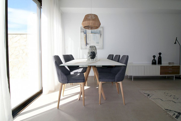 Image No.8-3 Bed Townhouse for sale