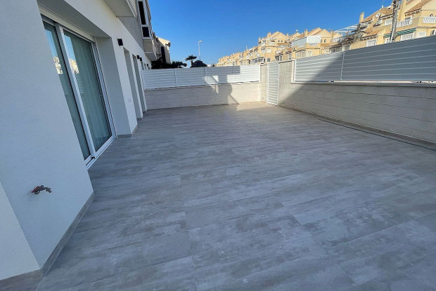 Image No.8-3 Bed Apartment for sale