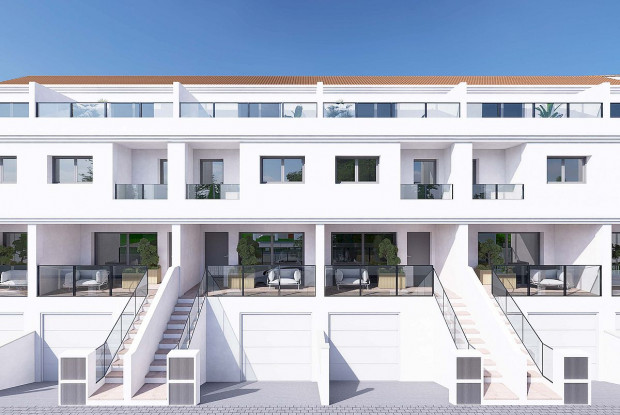 Image No.2-4 Bed Townhouse for sale