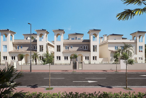 Image No.2-4 Bed Chalet for sale