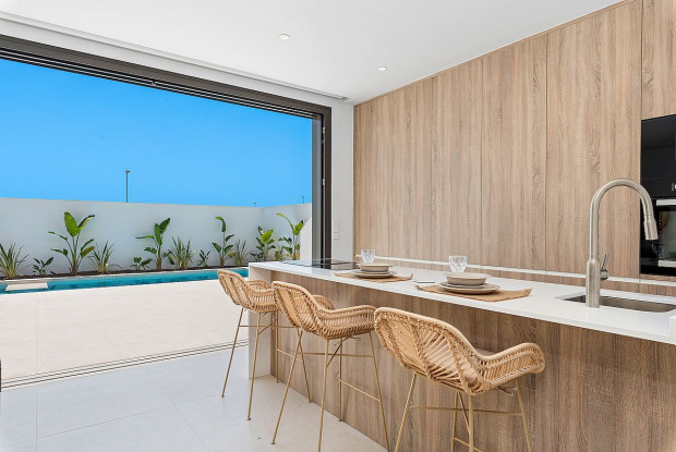 Image No.3-3 Bed Villa for sale