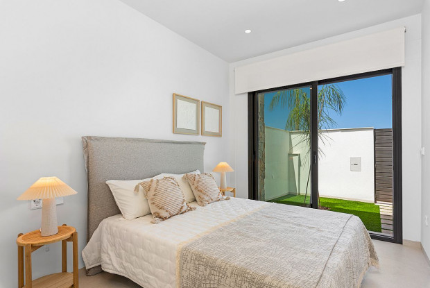 Image No.5-3 Bed Villa for sale