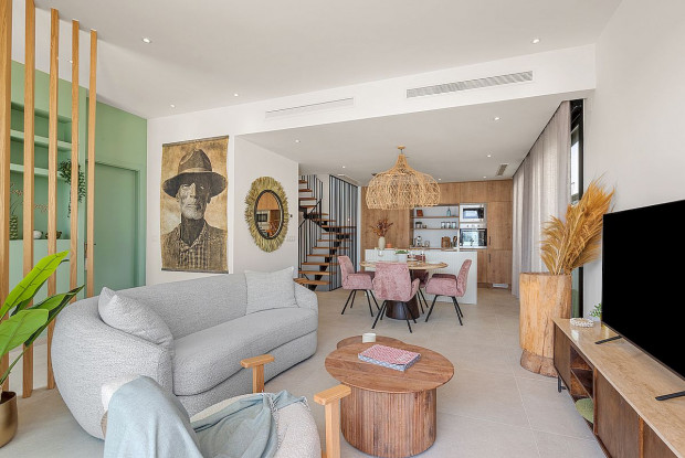 Image No.7-3 Bed Chalet for sale