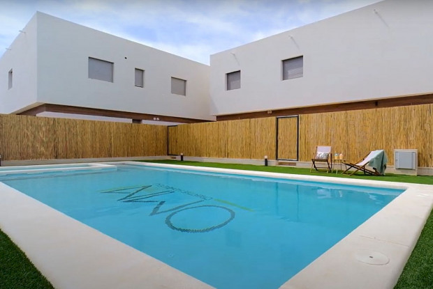 Image No.10-3 Bed Chalet for sale