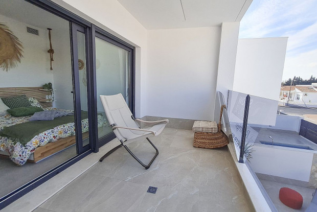 Image No.9-3 Bed Chalet for sale