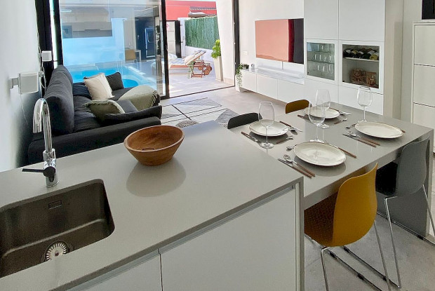 Image No.15-3 Bed Chalet for sale