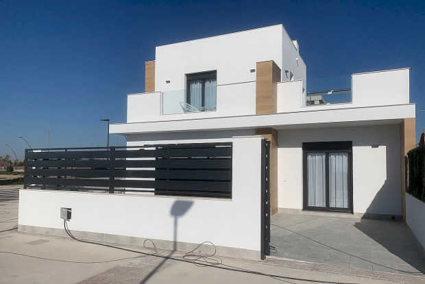 Image No.14-3 Bed Chalet for sale