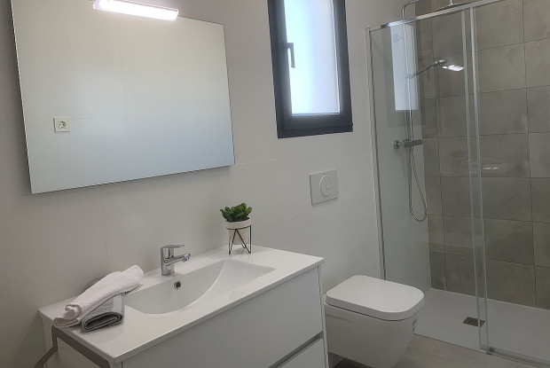 Image No.6-3 Bed Chalet for sale