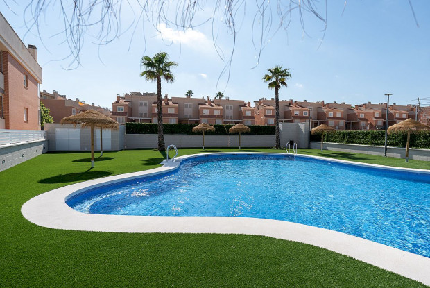 Image No.14-3 Bed Chalet for sale