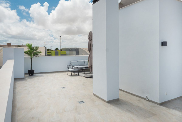 Image No.18-3 Bed Chalet for sale