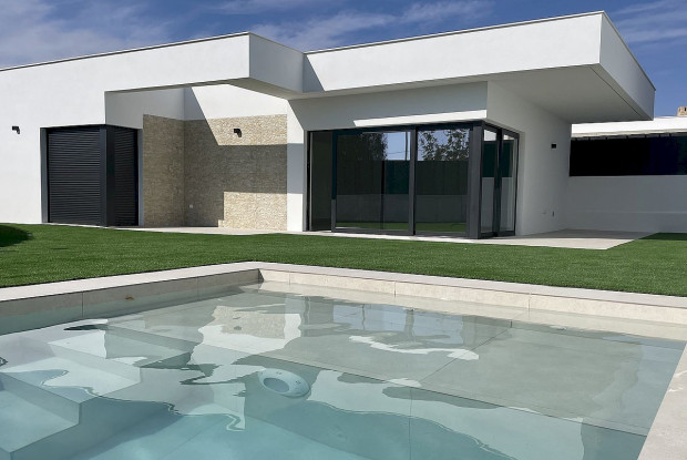 Image No.8-3 Bed Villa for sale