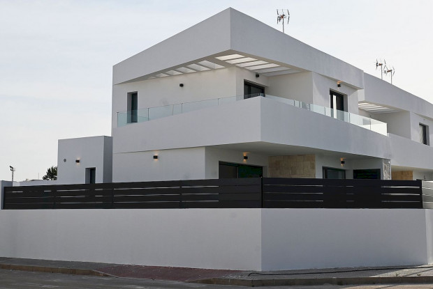 Image No.14-3 Bed Chalet for sale